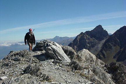 Pic de la Latte de Bazen (2472 m) : vue sur le pic de Gabizos