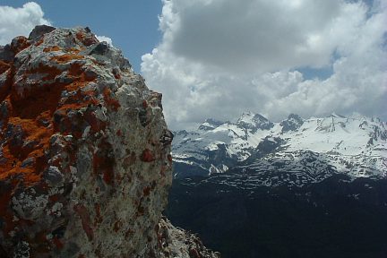 Sommet de Couecq (2012 m) : vue sur le pic d'Aspe