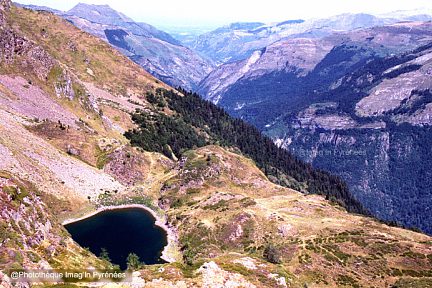 Lac d'Er : montée en forêt vers un beau panorama
