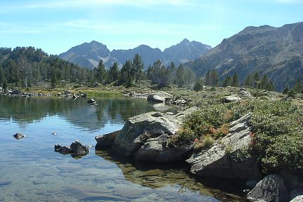 Le lac d'Aumar (2193 m) sur l'itinéraire du pic d'Estibère