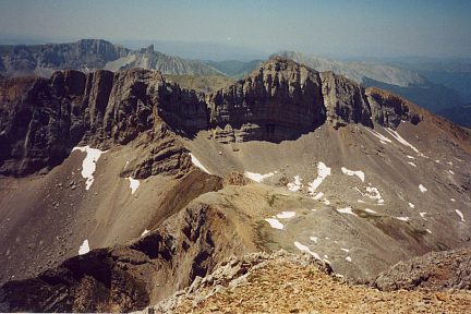 Le Chinebral de Gamueta vu du Mallo de Acherito (2358 m)