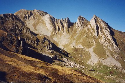 Le pic Lariste et sa crête est vus du sommet d'Orriste (2110 m)