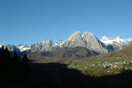 Les sommets du cirque de Lescun