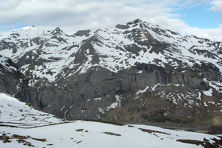 Le Pimené et le lac des Gloriettes depuis le Turon de Pouey Boucou