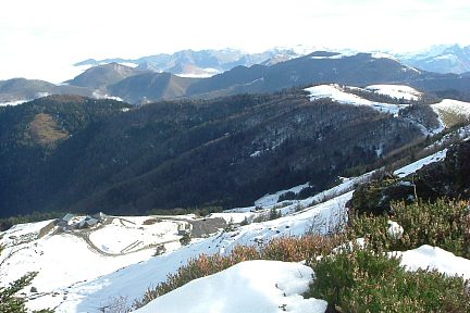 Pic d'Issarbe avec un peu de neige
