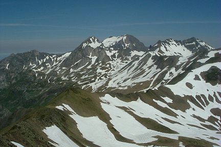 Soum de Moundaut et pic de Sesques depuis le Turon Garié (2381 m)