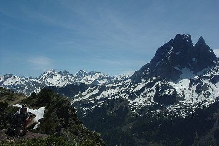 Pic les Tours (2134 m) : sommet Est-Nord-Est et Midi d'Ossau