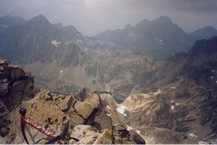 Pico de la Frondella (3071 m) : pic d'Arriel et ibones d'Arriel