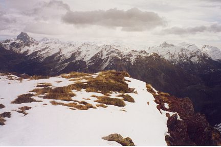 Pic d'Arri (2157 m) : Midi d'Ossau et pic de Anayet