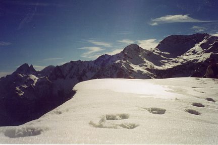 Pic Montaut (2016 m) : vue sur le Midi d'Ossau