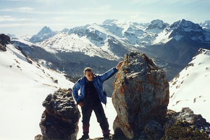 Pic Montagnon : vue sur le Midi d'Ossau depuis le col de Losque