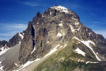 Pic de Pombie (2207 m) : le pic du Midi d'Ossau et sa voie normale