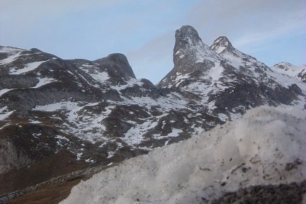 Campana d'Anéou, aussi appelé Capéran d'Anéou (2212 m)