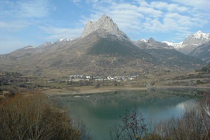 Embalse de Lanuza (1283 m), Sallent de Gallego et la Pena Foratata