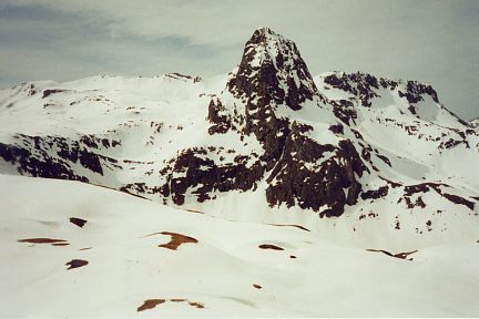 Las Gralleras (2202 m) : vue sur le pico de Anayet