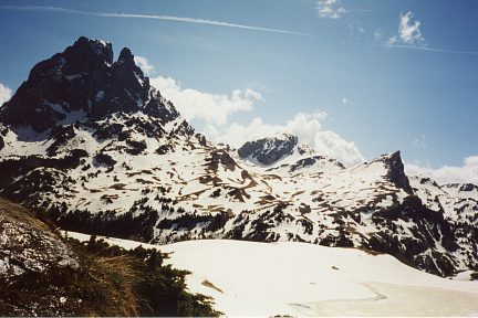 Lac Roumassot (1845 m) : pic du Midi d'Ossau, Peyreget et sa Pène