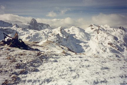 Pic d'Estrémère (2165 m) : pico de Anayet et cirque d'Anéou