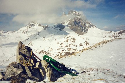 Pic d'Estrémère (2165 m) : vue sur le pic du Midi d'Ossau
