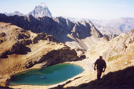 Crête des Quintetes : lac du Lurien et pic du Midi d'Ossau