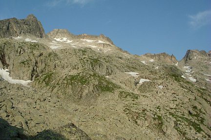 Brèche de Chausenque et pic de Néouvielle depuis la Brecque de Barris