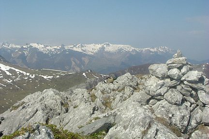 Pic de Males Ores (1728 m) : rive gauche de la basse vallée d'Ossau