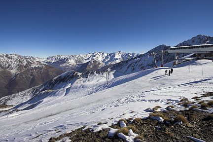 Luz Ardiden, peu de neige début février