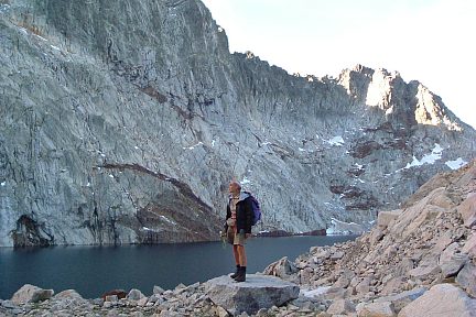 Lac glacé de Clarabide (2648 m)