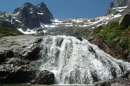 Cascade sous la Coume de l'Abesque et la Tusse de Montarqué