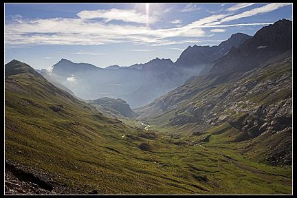 Vallée sous le col de Boucharo