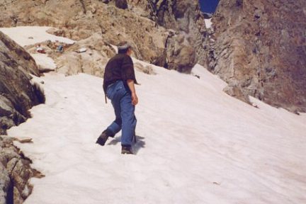 Brèche Latour (2945 m) et l'Aiguille Cadier, glacier Latour