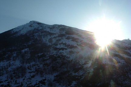 Crête Sud-Ouest du pic de Males Ores dans le soleil