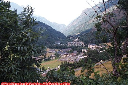 Gèdre et la vallée