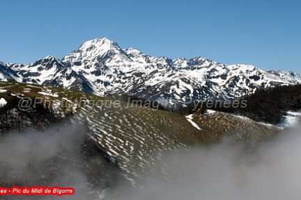 Pic du Midi de Bigorre depuis le Casque de Lhéris