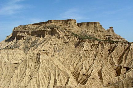 Formes géométriques dans le désert des Bardenas