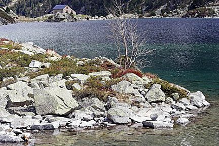 Lac et refuge d'Estom