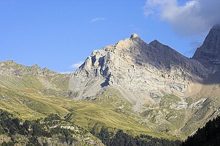 Pic Rouge de Pailla, la Hourquette d'Alans et le plateau de Pailla