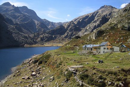 Refuge et étang d'en Beys