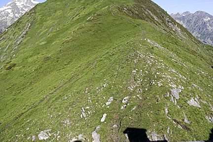 Bergons depuis le toit de la cabane de Bachebirou