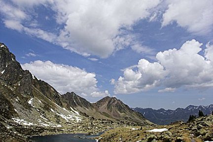 Lac Estagnol depuis le sentier de la Hourquette d'Aubert