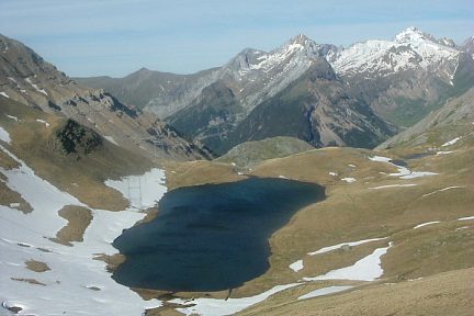 Les ibones de Lapazosa et de Sauturo depuis la crête du Port Vieux