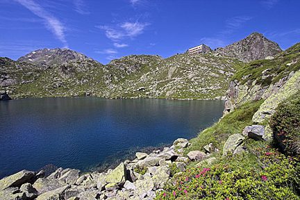 Lac de la Glère et son refuge
