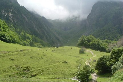 Le vallon du Port de Vénasque vers le pic de Sauvegarde
