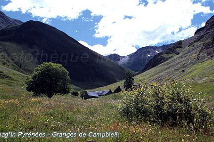Granges de Campbieil, vallon vers le lac de Bassia et le Port de Campbieil