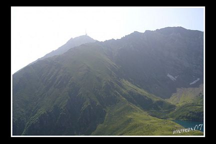 Pic et lac de Peyrelade depuis le cap de Labasset