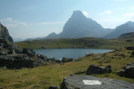 Lac Casterau et pic du Midi d'Ossau