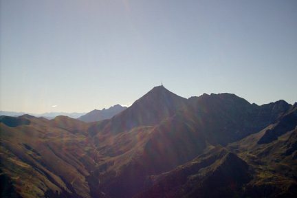 Sommet du Montaigu : vue sur le pic du Midi de Bigorre