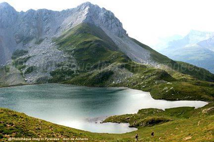 Ibon de Acherito, lac espagnol près de Lescun