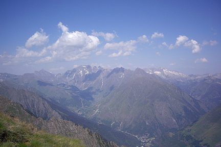 Vue vers le Néouvielle depuis le pic