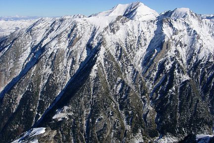 Pic de Cuneille, pic de Bern et vallée du Moudang