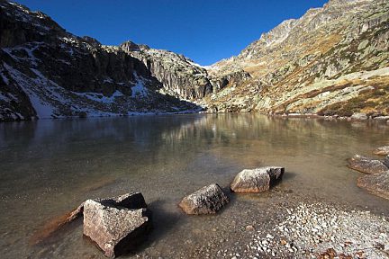Randonnée au premier lac de l'Embarrat depuis le pont d'Espagne